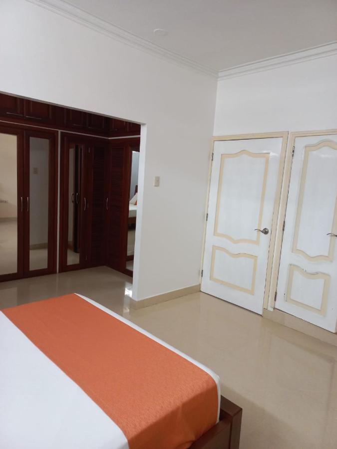 Departamentos Marcecilia De 2 Y 3 Habitaciones En El Centro De Манта Екстер'єр фото